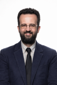 KUTLU AKALIN KİMDİR?